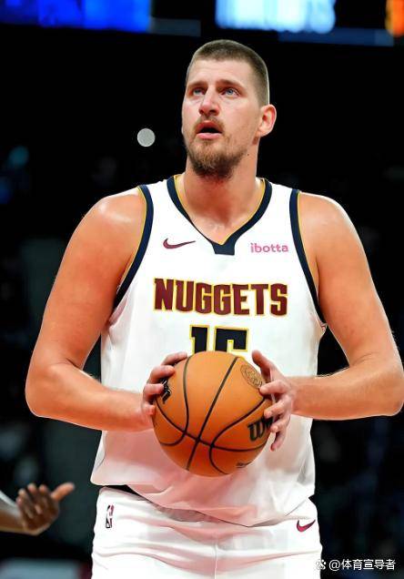 国际比赛日体能课后，夏洛特黄蜂绝杀压哨备战德国杯，更衣室稳定，医务组通报恢复的简单介绍