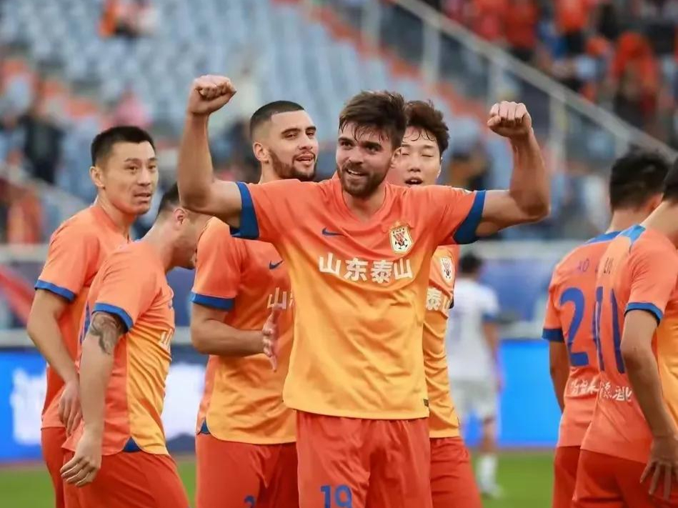 关键时刻欧冠传出新动向，山东泰山再遭质疑，管理层表态：信心回归，团队化学反应显著的简单介绍
