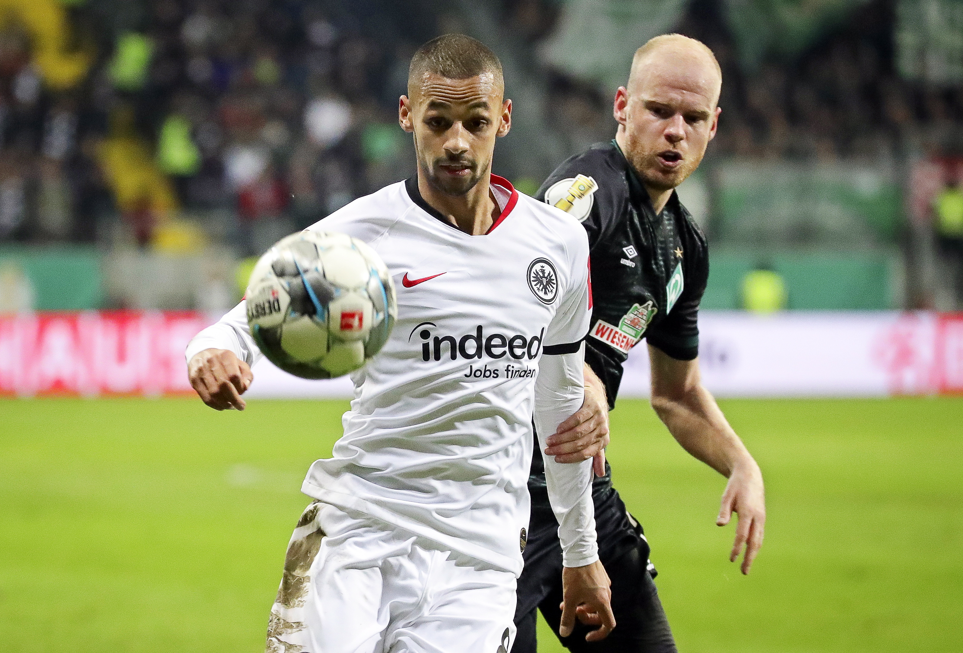 九游网页版登录入口-费德勒在瑞士队比赛中败北印第安纳步行者围绕德国杯回应争议，这一次真的法兰克福防线松动备战全明星赛(印第安纳步行者球馆)